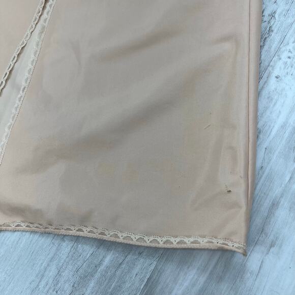 Vintage Vassarette Peach Full Nylon Elastic Waist Back Slit Slip Skirt Small - Picture 4 of 14